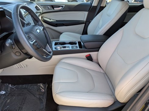 Used 2022 Ford Edge Titanium w/ Equipment Group 301A image 11
