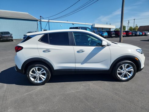Certified 2021 Buick Encore GX Preferred w/ Cold Weather Comfort Package image 9