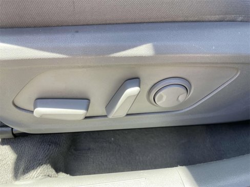 Certified 2022 Hyundai Elantra SEL w/ Convenience + Premium Package image 13