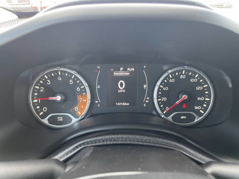 Used 2015 Jeep Renegade Latitude w/ Cold Weather Group II image 26