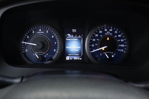 Used 2015 Toyota Sienna L image 17
