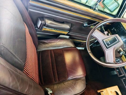 Used 1989 Jeep Grand Wagoneer image 20