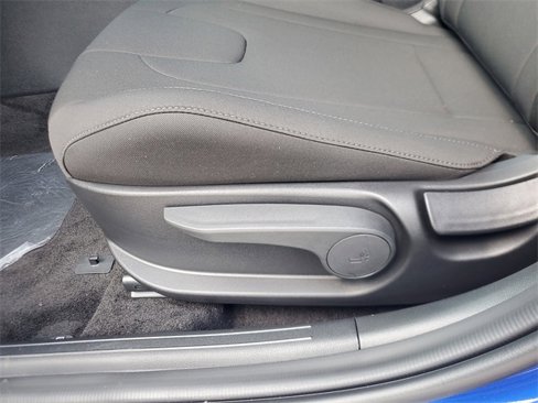 New 2025 Hyundai Elantra Sport image 13