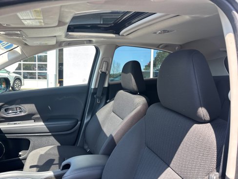 Used 2018 Honda HR-V EX image 15