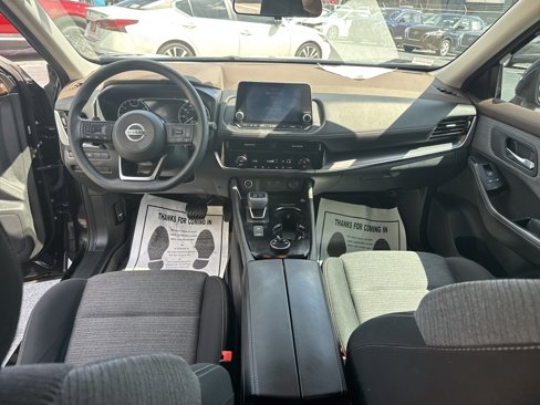 Used 2021 Nissan Rogue SV image 14