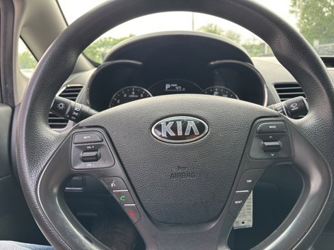 Used 2017 Kia Forte LX image 15