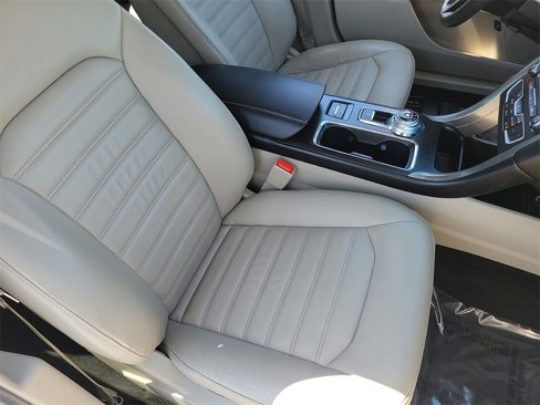 Used 2018 Ford Fusion Energi SE image 16
