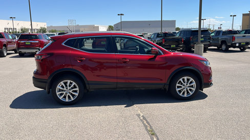 Used 2020 Nissan Rogue Sport SV w/ Technology Package image 9