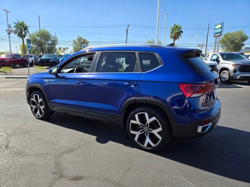 Used 2022 Volkswagen Taos SEL image 4
