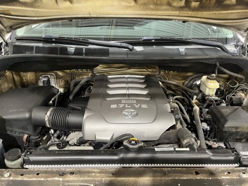Used 2010 Toyota Tundra 4x4 Double Cab image 24