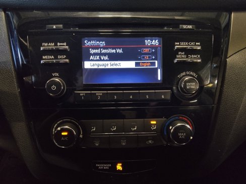 Used 2018 Nissan Rogue Sport S image 25