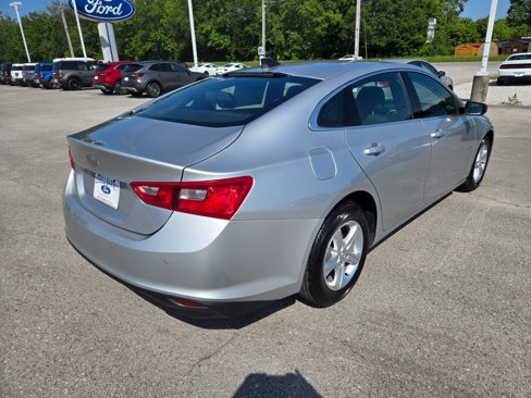 Used 2022 Chevrolet Malibu LS w/ Driver Confidence Package II image 4