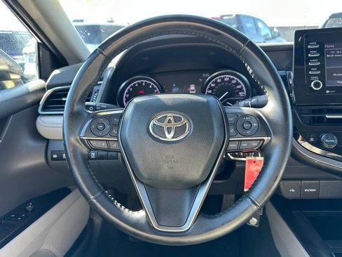 Used 2023 Toyota Camry SE image 20