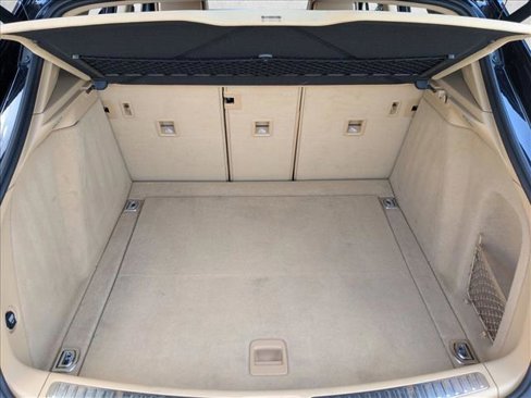 Used 2015 Porsche Macan S image 6