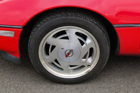 Used 1989 Chevrolet Corvette Convertible image 25