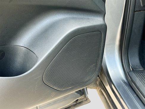Certified 2023 Nissan Rogue SV image 33