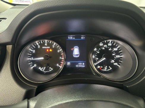 Used 2019 Nissan Rogue S image 17
