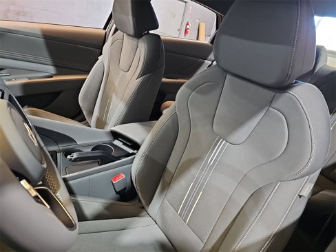 New 2025 Hyundai Elantra Sport image 14
