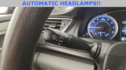 Used 2016 Toyota Camry LE image 19