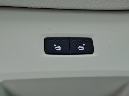 Used 2020 Volvo S60 T6 Momentum w/ Protection Package image 11