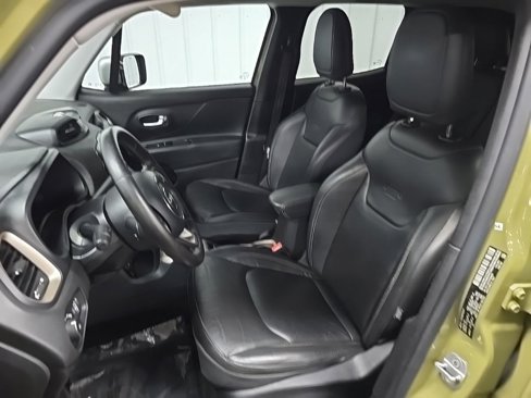 Used 2015 Jeep Renegade Limited image 14
