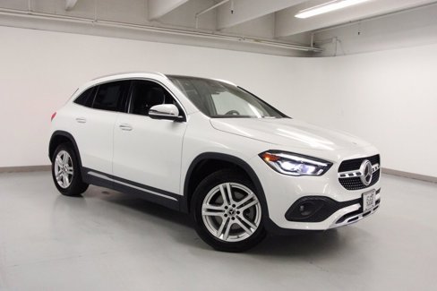 Used 2023 Mercedes-Benz GLA 250 4MATIC w/ Premium Package image 4