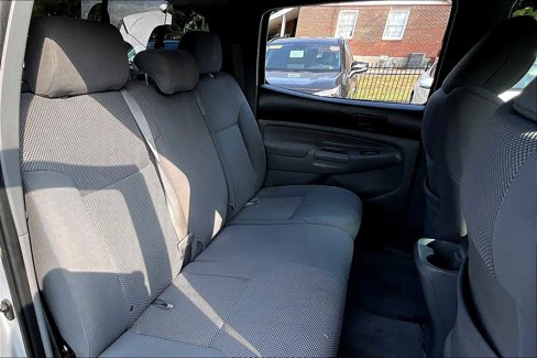 Used 2011 Toyota Tacoma 4x4 Double Cab image 17
