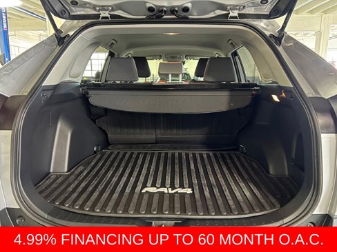 Used 2020 Toyota RAV4 XLE image 40