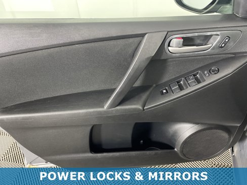 Used 2011 MAZDA MAZDA3 i Touring image 10