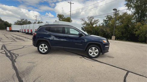 Used 2019 Jeep Compass Latitude image 9