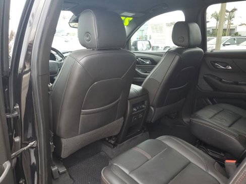 Used 2022 Chevrolet Traverse RS image 16