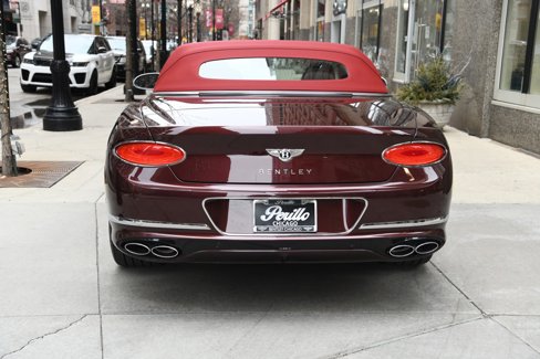 Used 2021 Bentley Continental GT V8 image 21