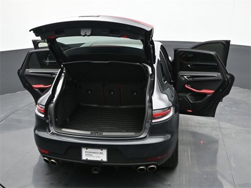 Certified 2021 Porsche Macan S image 30