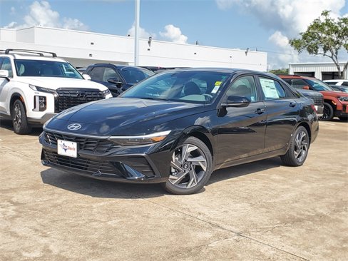 New 2025 Hyundai Elantra Sport image 26