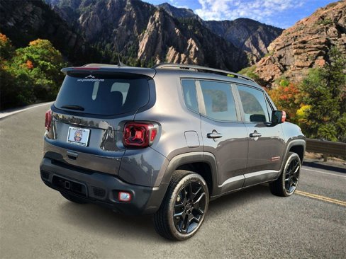 Used 2020 Jeep Renegade Latitude image 3