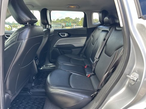 Used 2022 Jeep Compass Limited image 28