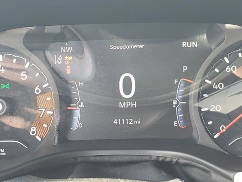 Used 2023 Jeep Compass Limited image 24