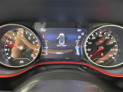Used 2017 Jeep Compass Trailhawk image 6