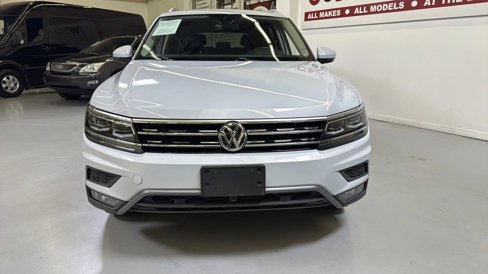 Used 2019 Volkswagen Tiguan SEL Premium w/ 3rd Row Seat Package image 3