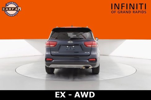 Used 2020 Kia Sorento EX image 4