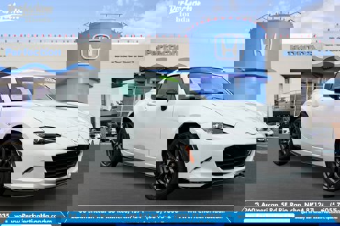 Used 2017 MAZDA MX-5 Miata RF Club image 1