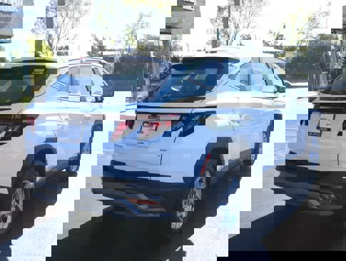 New 2026 Hyundai Tucson SE image 3