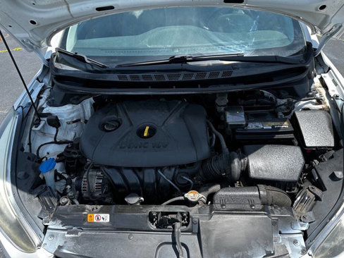 Used 2016 Hyundai Elantra SE image 20