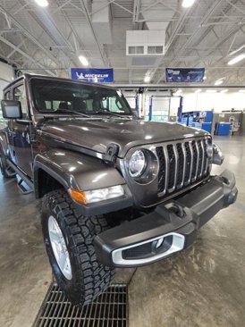 Used 2021 Jeep Gladiator Sport image 46