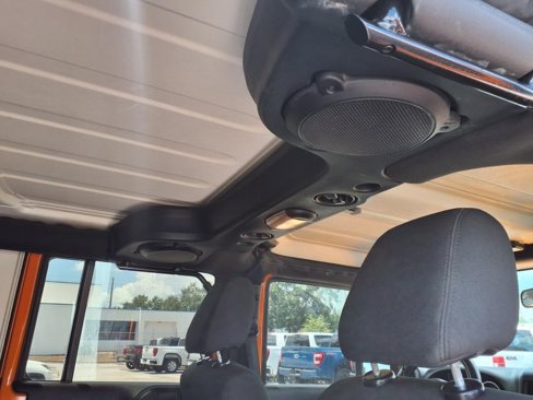 Used 2012 Jeep Wrangler Unlimited Sport w/ Connectivity Group image 19