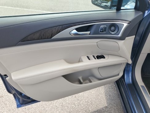 Used 2018 Lincoln MKZ Reserve w/ Climate Package image 8