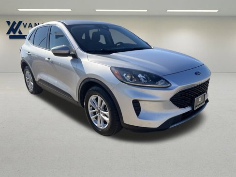 Used 2020 Ford Escape SE image 9