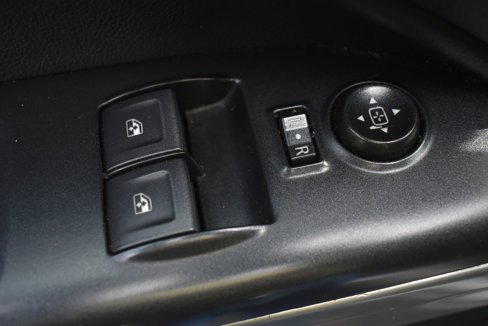 Used 2022 Chevrolet Colorado LT w/ Fleet Safety Package image 12