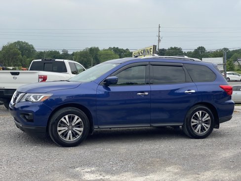Used 2017 Nissan Pathfinder SL w/ SL Tech Package image 8