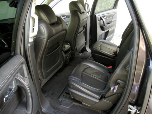 Used 2015 GMC Acadia SLT image 29
